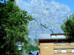 CHARMANT STUDIO AVEC BELLE VUE SUR LES MONTAGNES