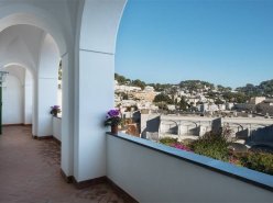 EXCLUSIVITÉ - MANOIR DE CHARME AVEC MAGNIFIQUE VUE SUR LA MER A CAPRI