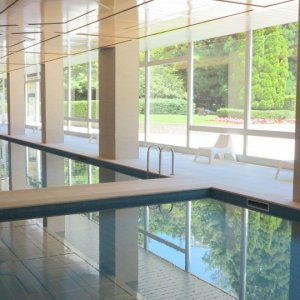 SPACIEUX APPARTEMENT TRAVERSANT DANS RÉSIDENCE DE LUXE 